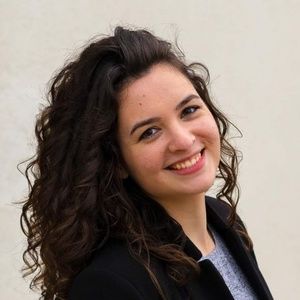 Meet your Posher, Avia